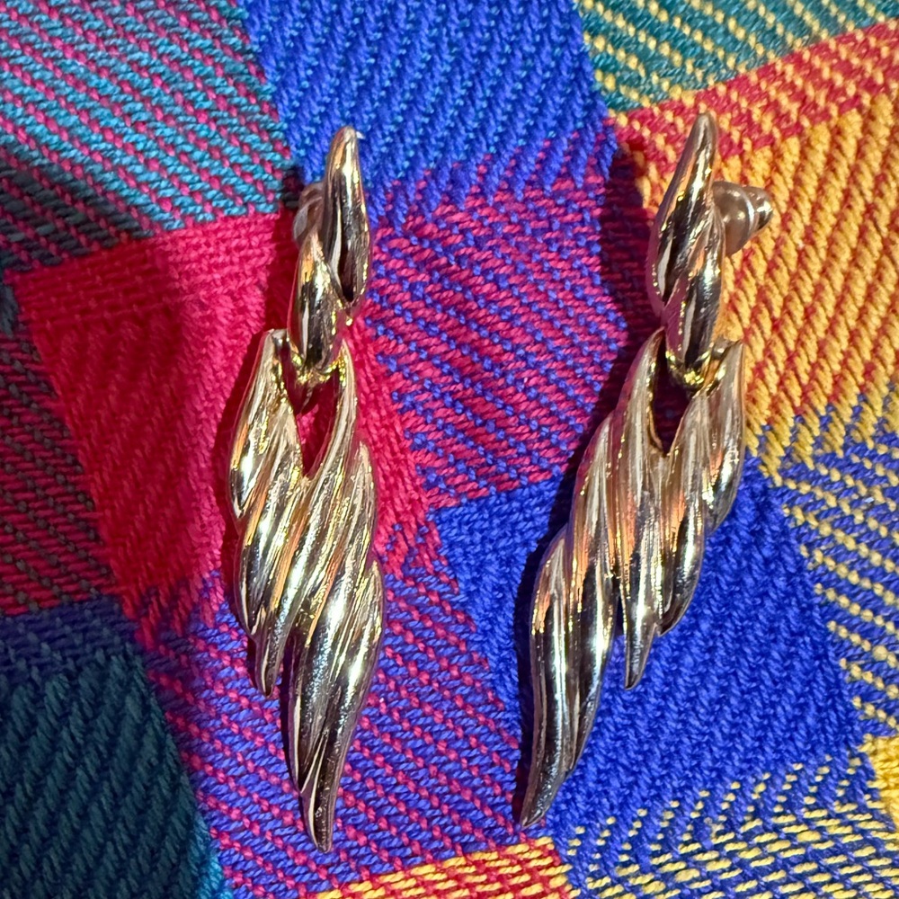 Vintage Trifari Gold-Tone Twisted Earrings